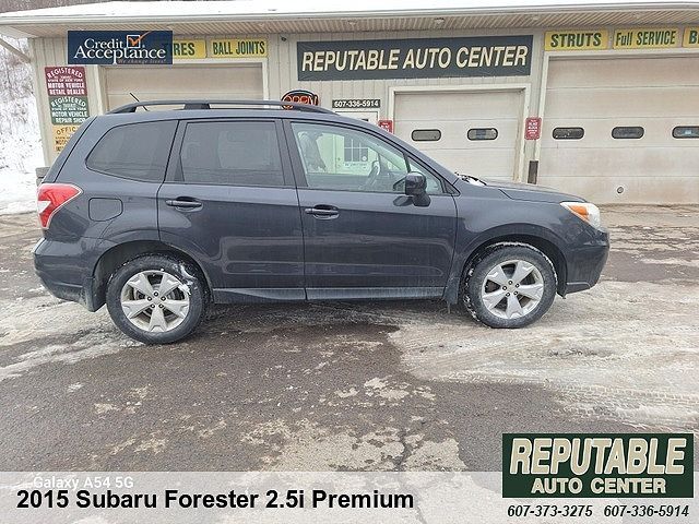2015 SUBARU Forester