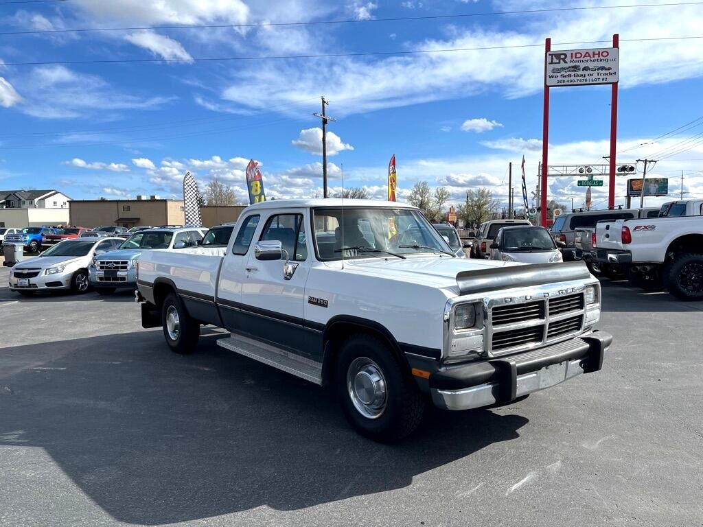 Dodge D-Series