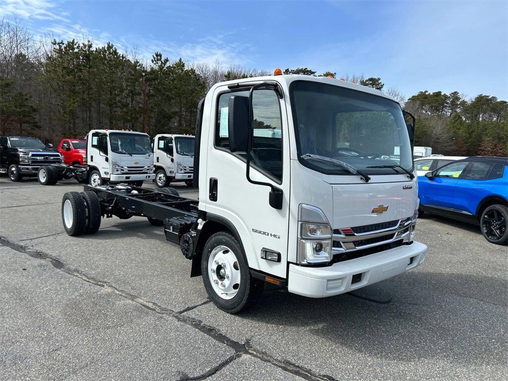 2025 CHEVROLET 5500XG