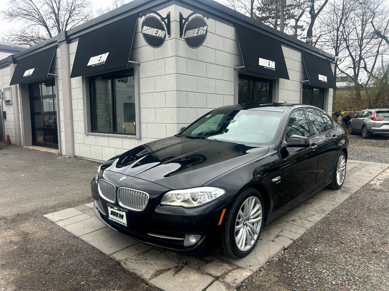 BMW 550i