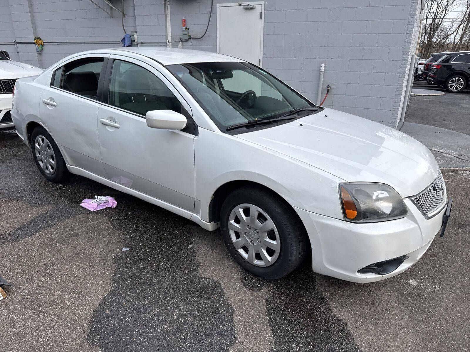 Mitsubishi Galant