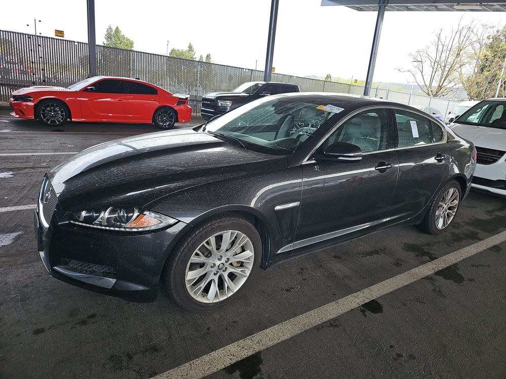 Jaguar XF