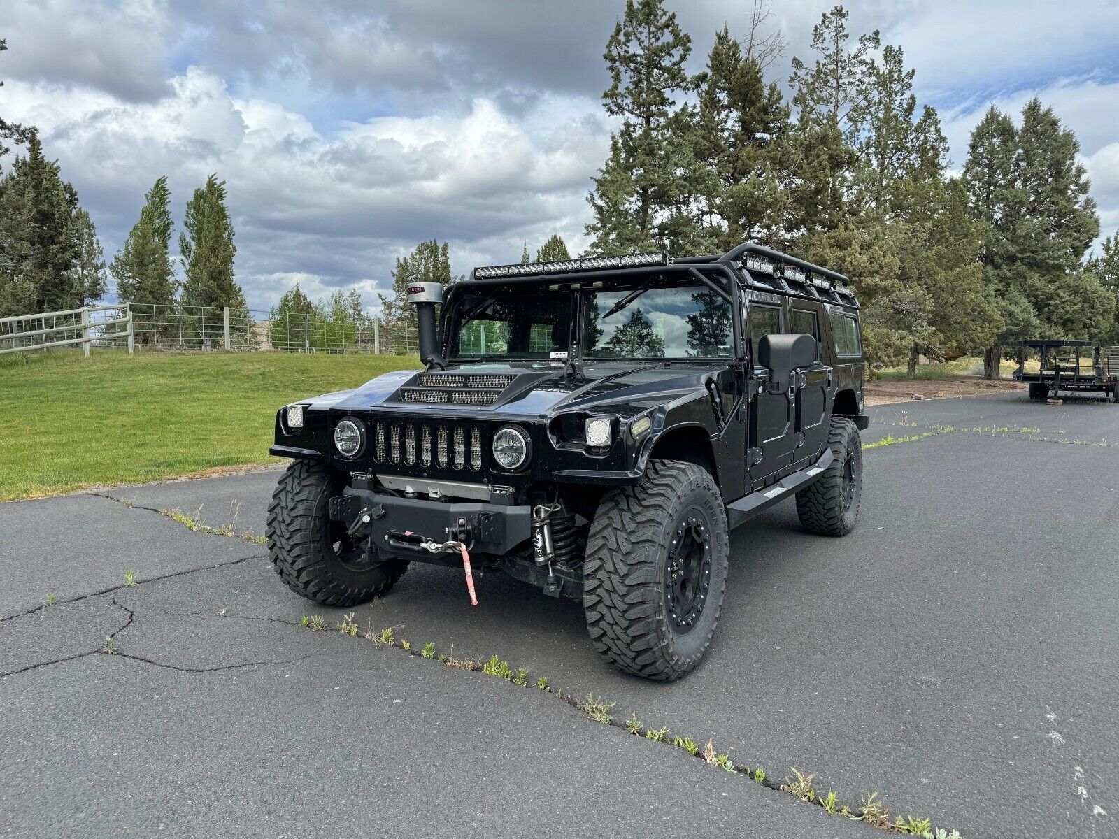 HUMMER H1