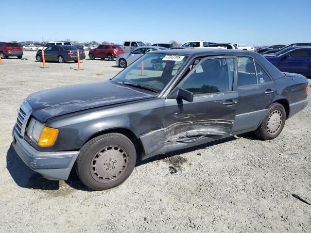 Mercedes-Benz 300