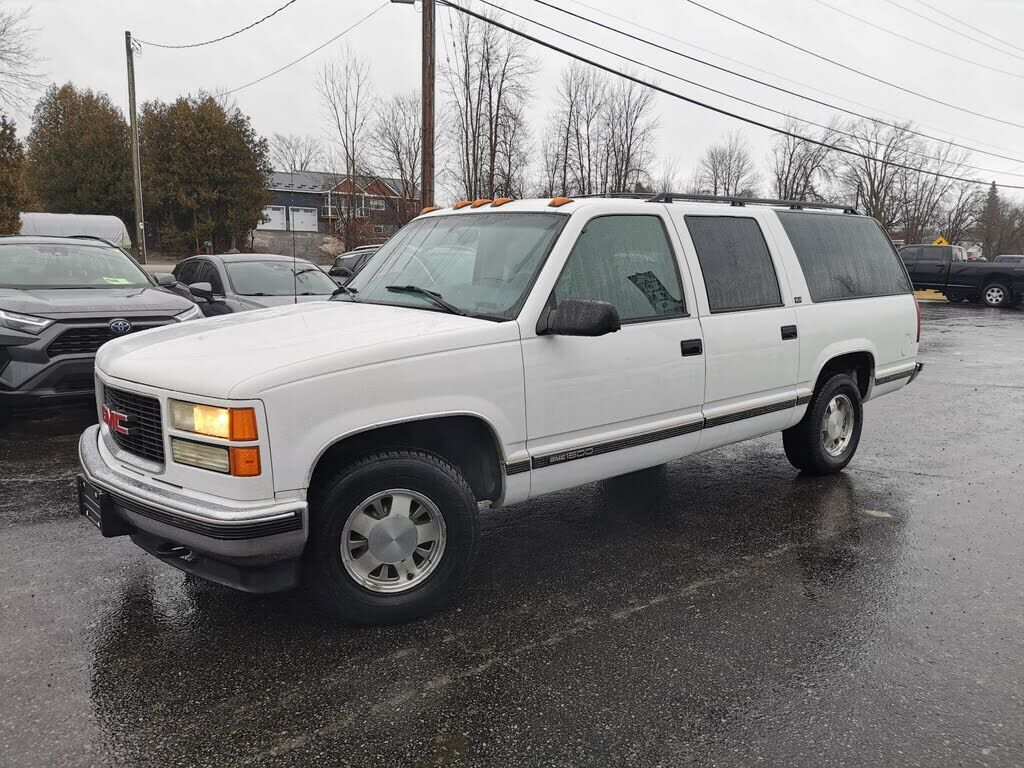 GMC Suburban