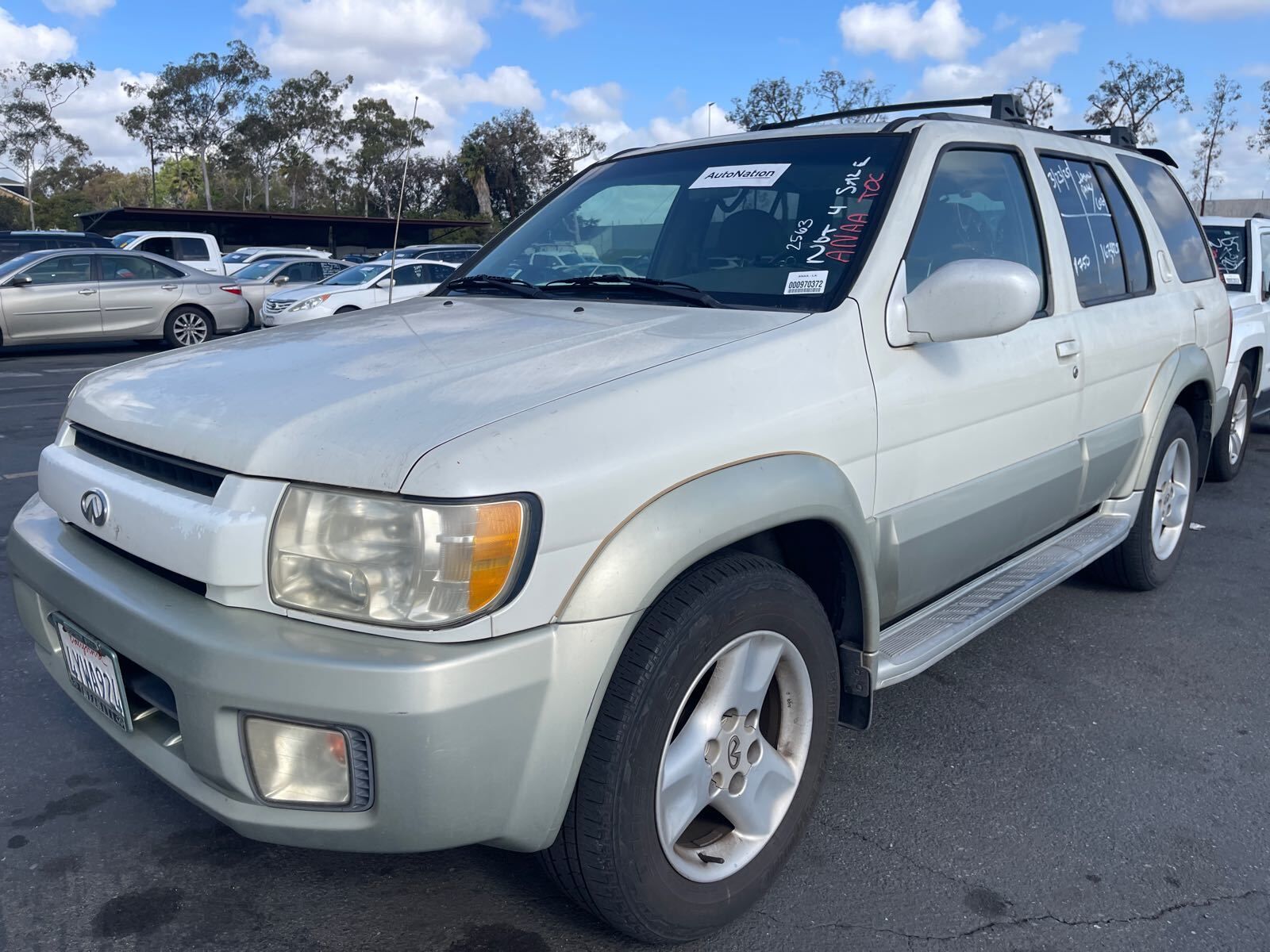 Infiniti QX4