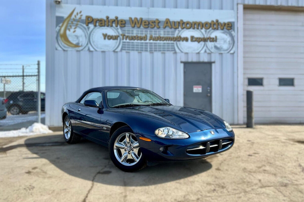 Jaguar XK8