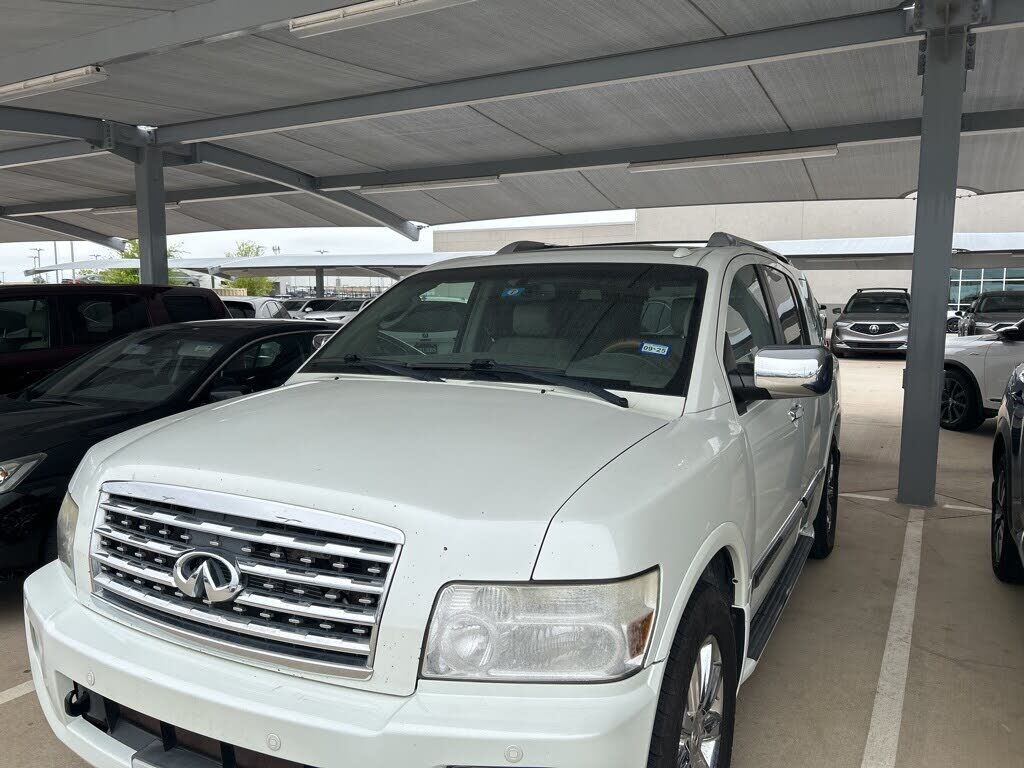 Infiniti QX56