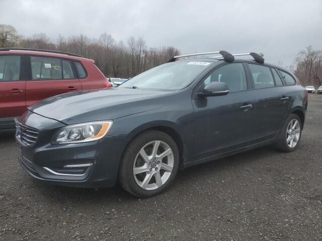 2015 VOLVO V60