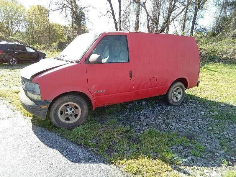 Chevrolet Astro Van
