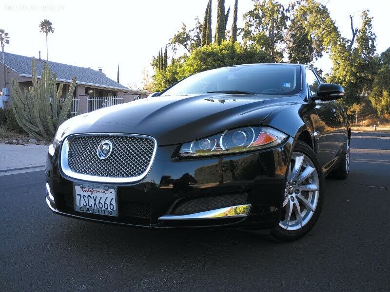 Jaguar XF