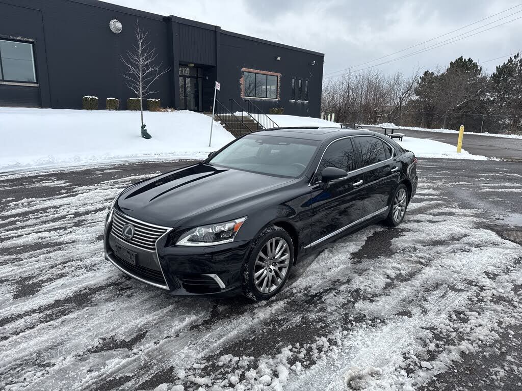 Lexus LS