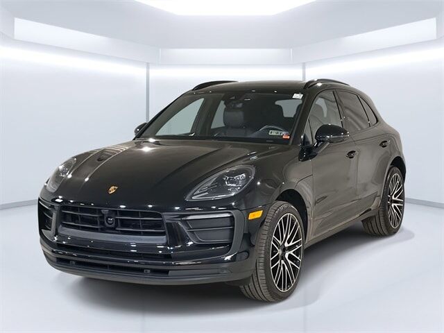 2022 PORSCHE Macan