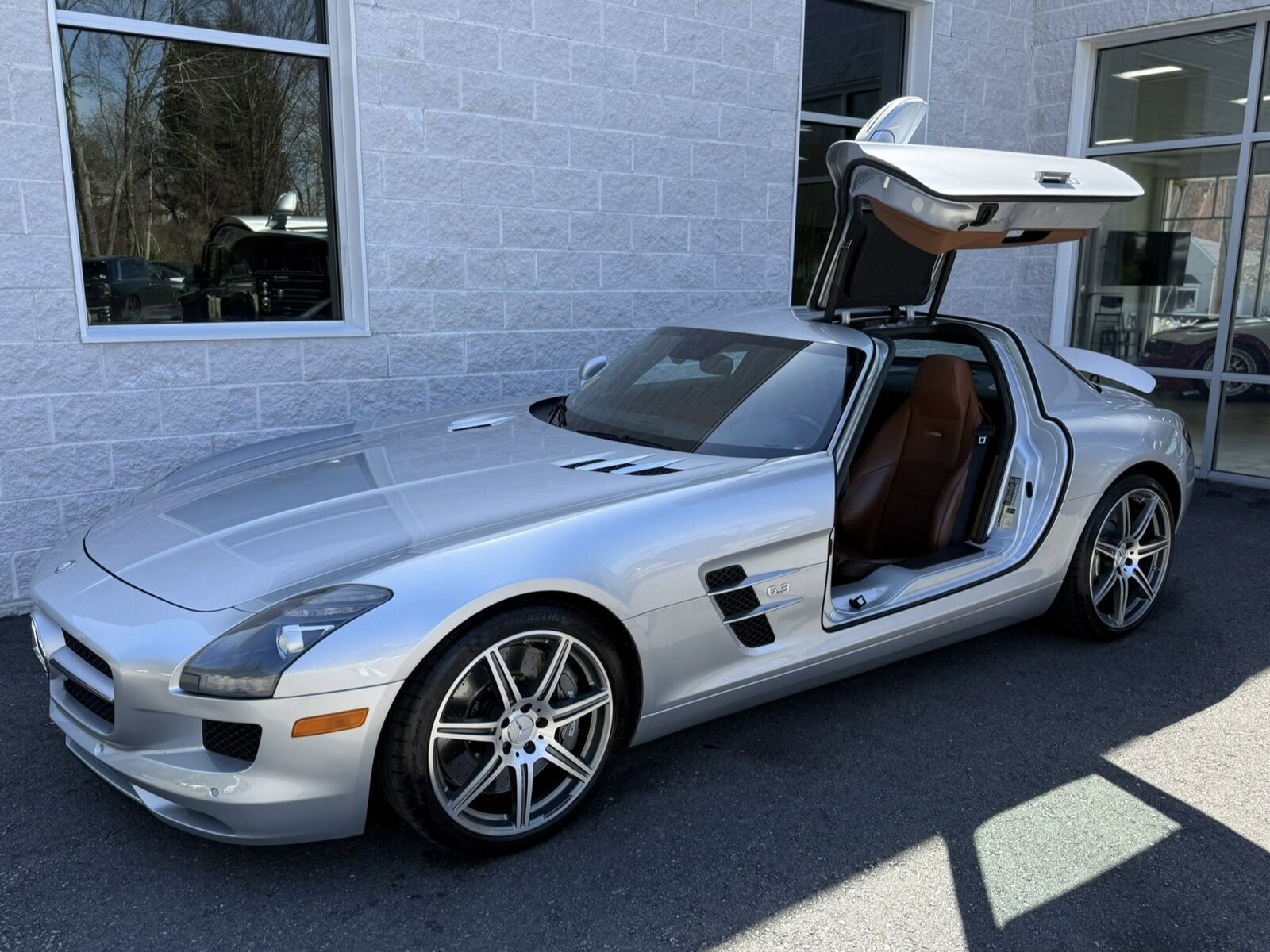 Mercedes-Benz SLS-Class