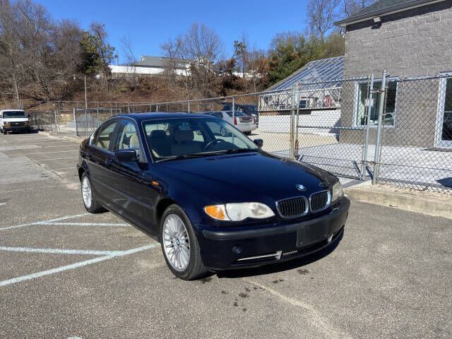 BMW 330i