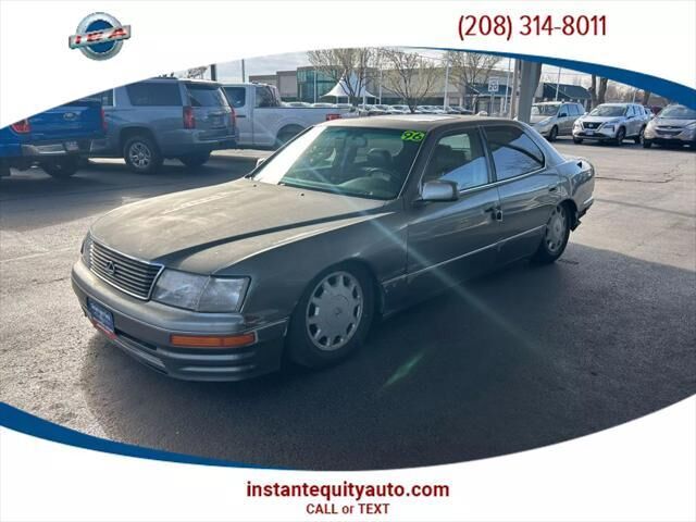 Lexus LS