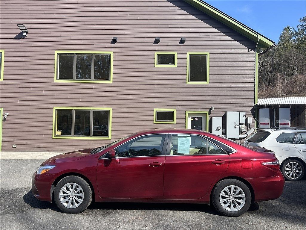 2016 TOYOTA Camry