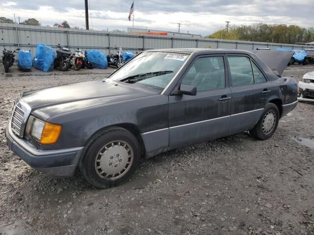 Mercedes-Benz 300
