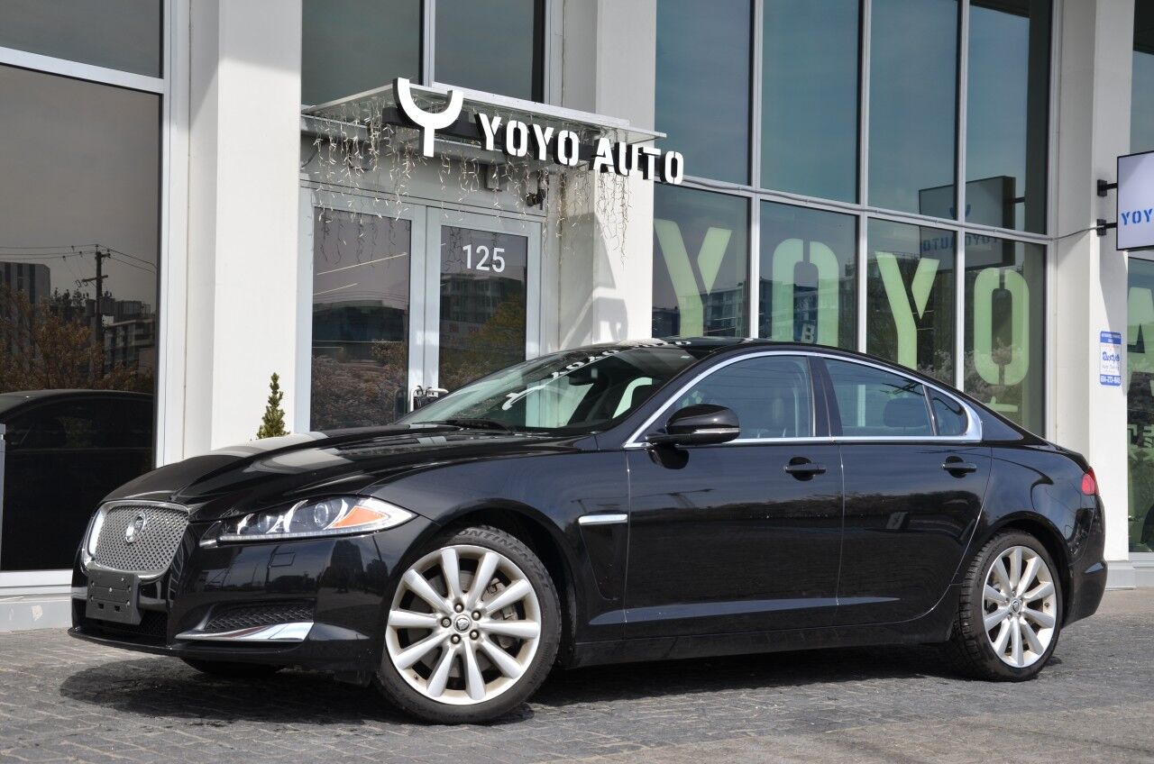Jaguar XF
