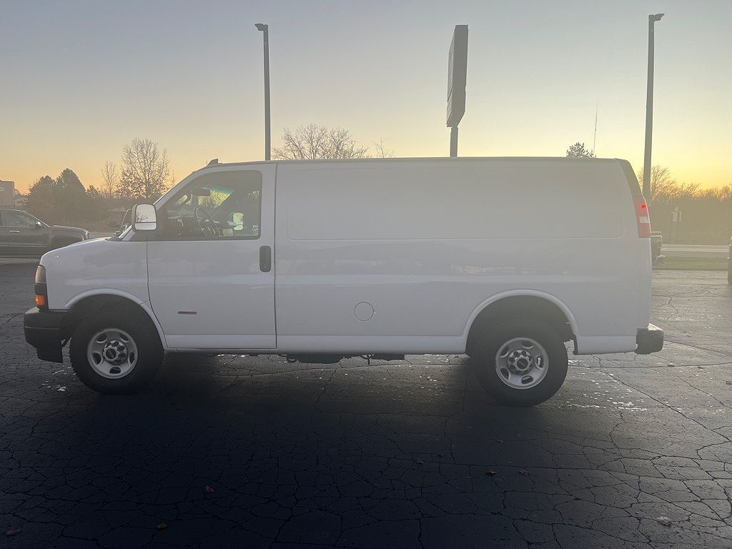 2019 GMC Savana