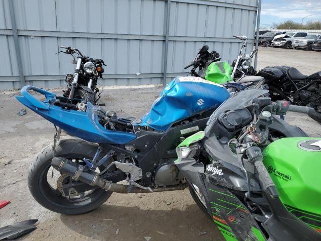 Suzuki SV650/SV650S