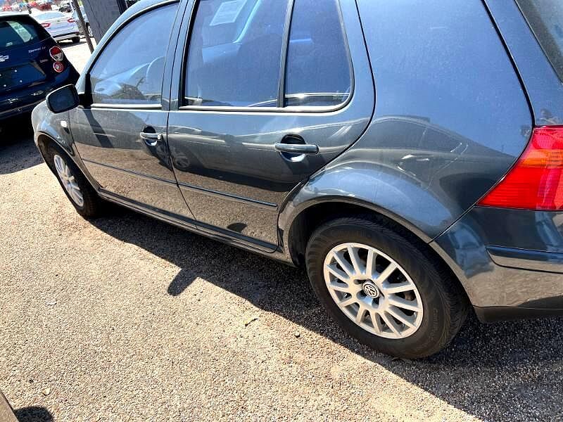 2004 VOLKSWAGEN Golf