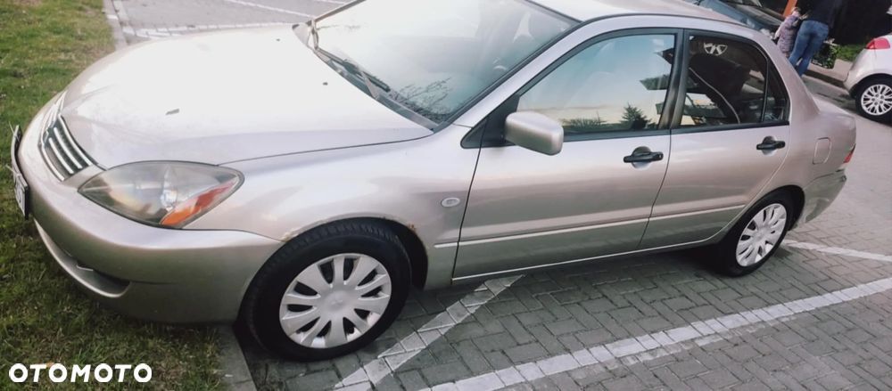 Mitsubishi Lancer
