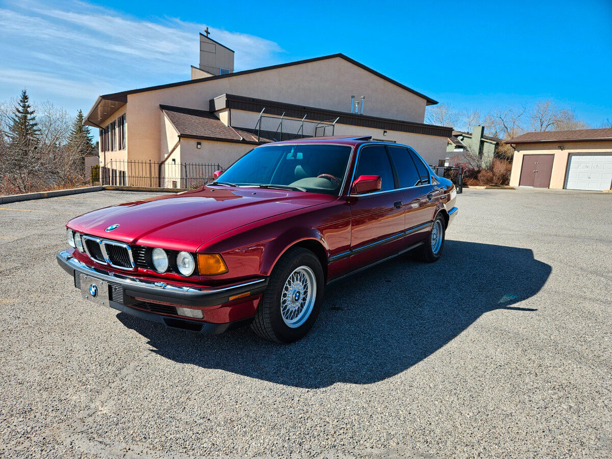 BMW 740i