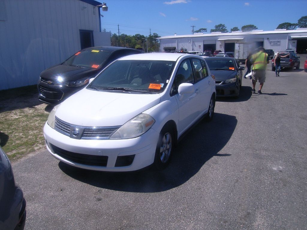 2009 NISSAN Versa