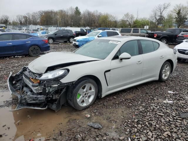 PORSCHE