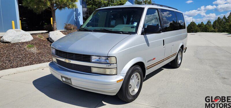 Chevrolet Astro Van