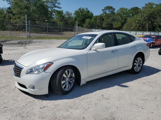 Infiniti M37