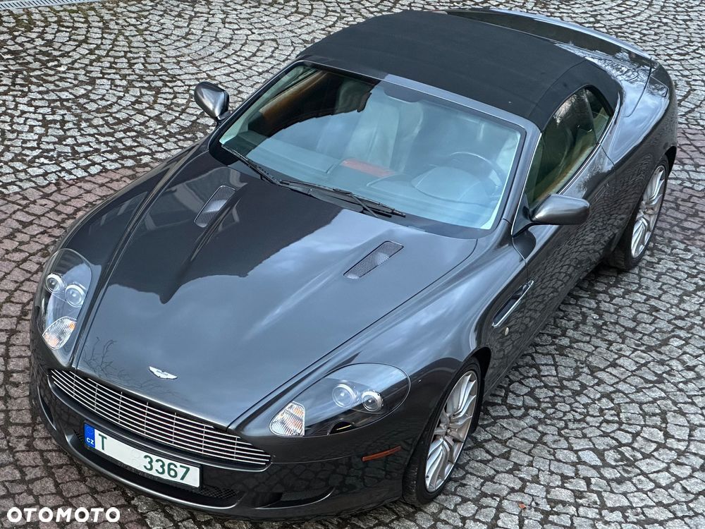Aston Martin DB9
