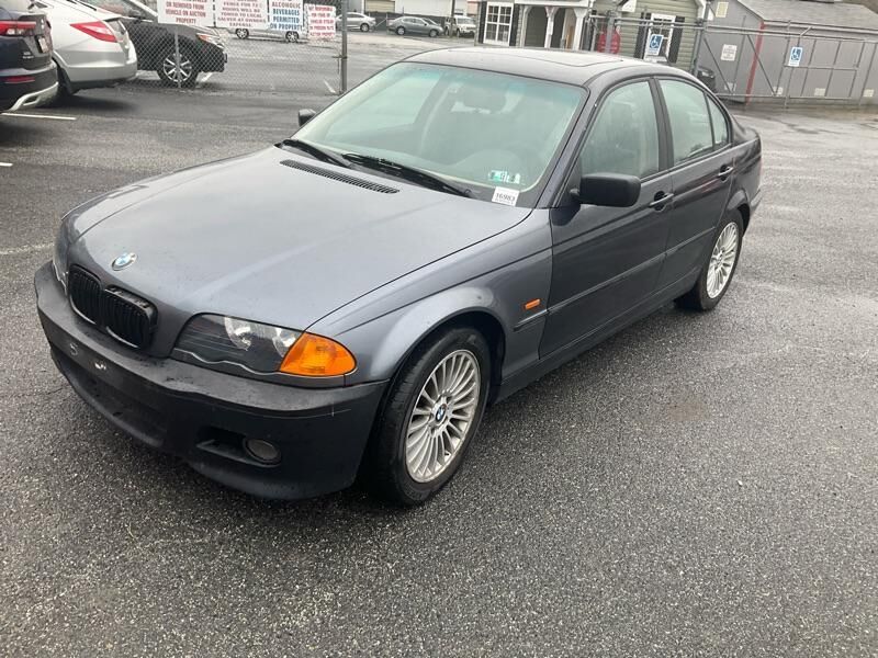BMW 325i