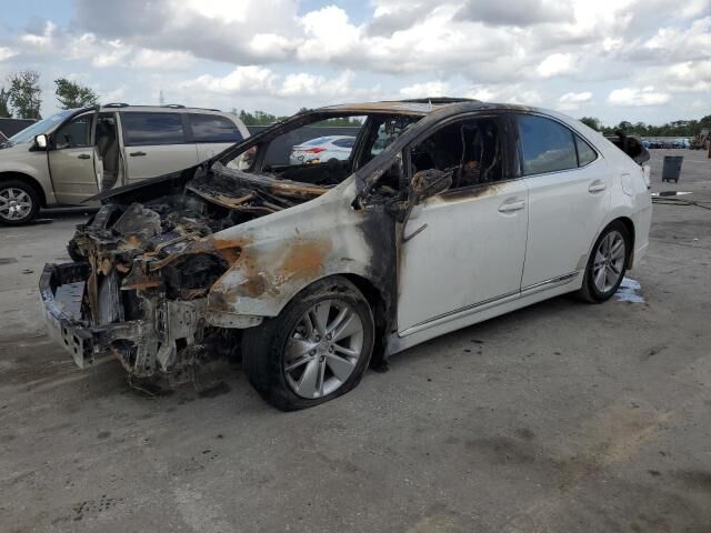 Lexus HS