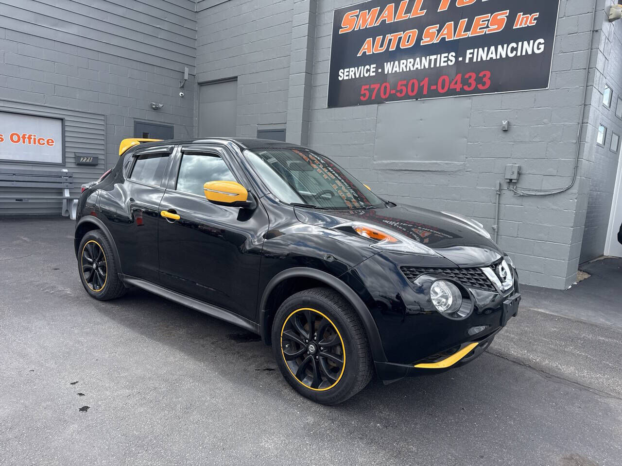 2016 NISSAN Juke