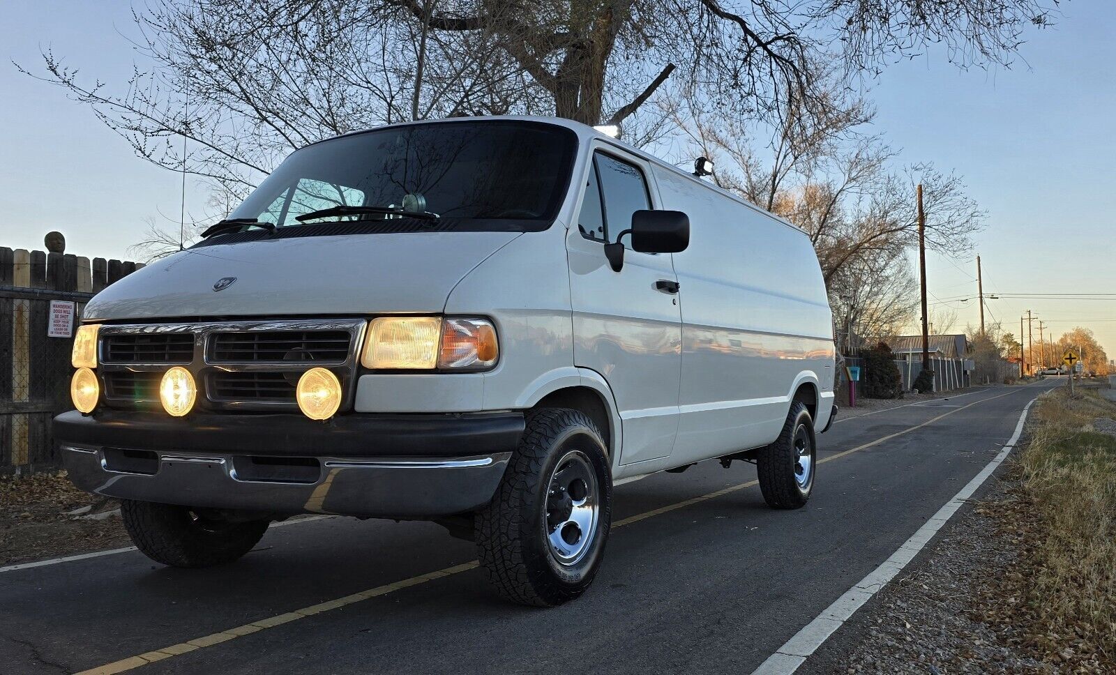 Dodge Ram Van
