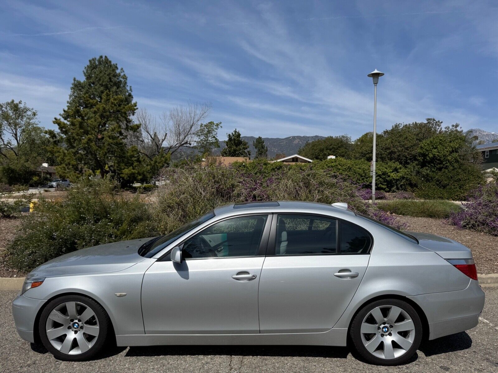BMW 530i