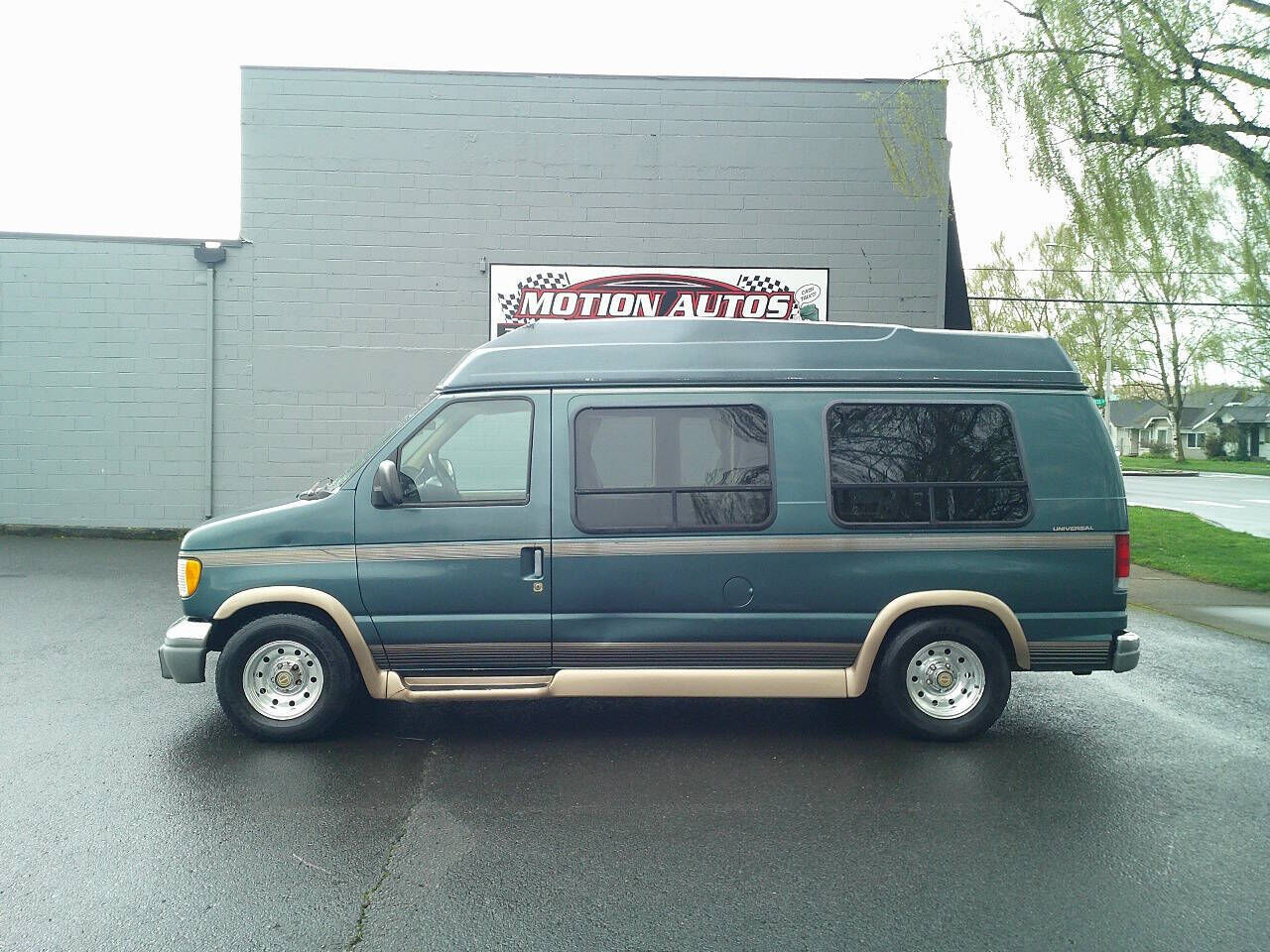 Ford E-150