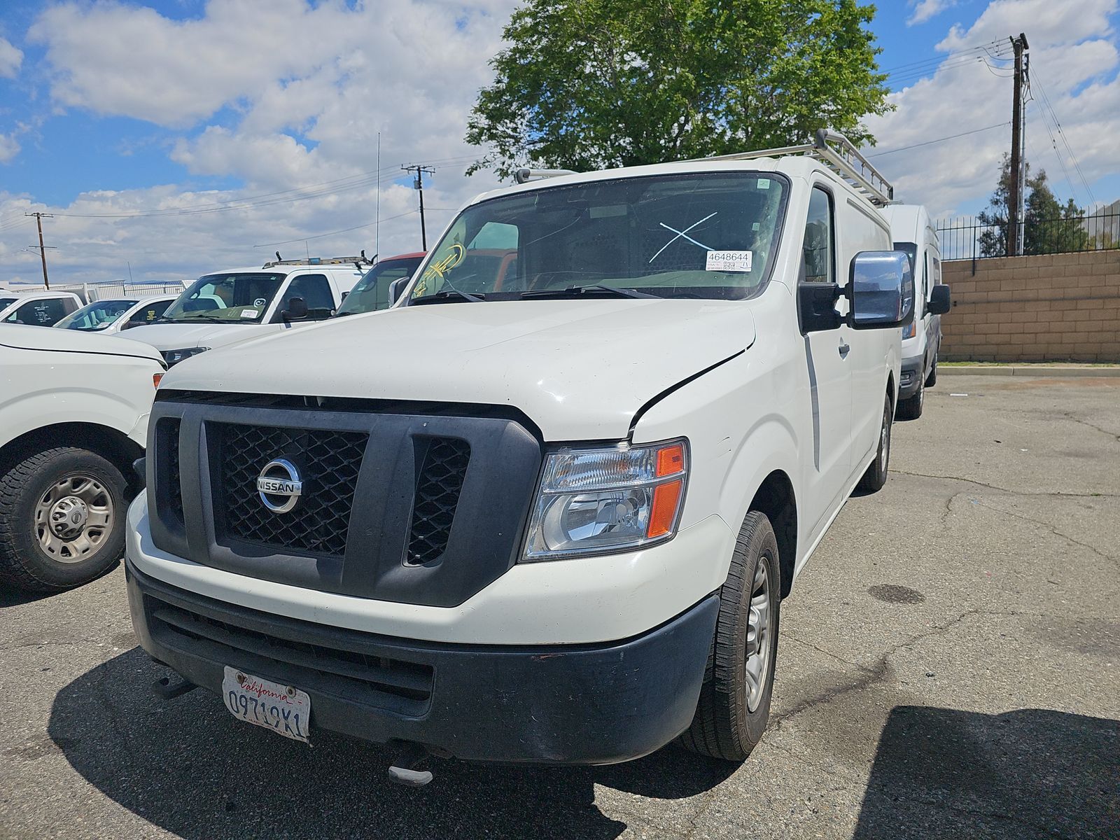 Nissan NV