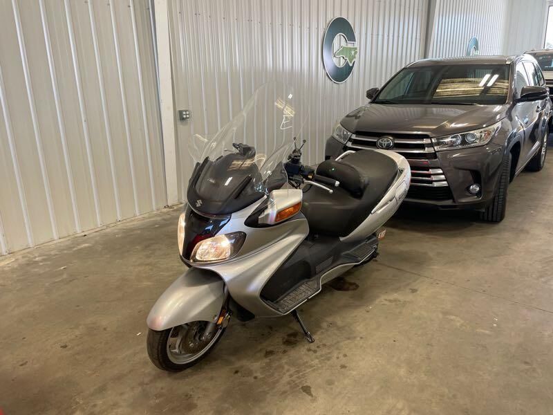 Suzuki AN650K