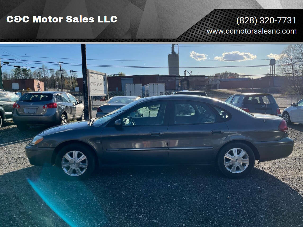 2004 FORD Taurus