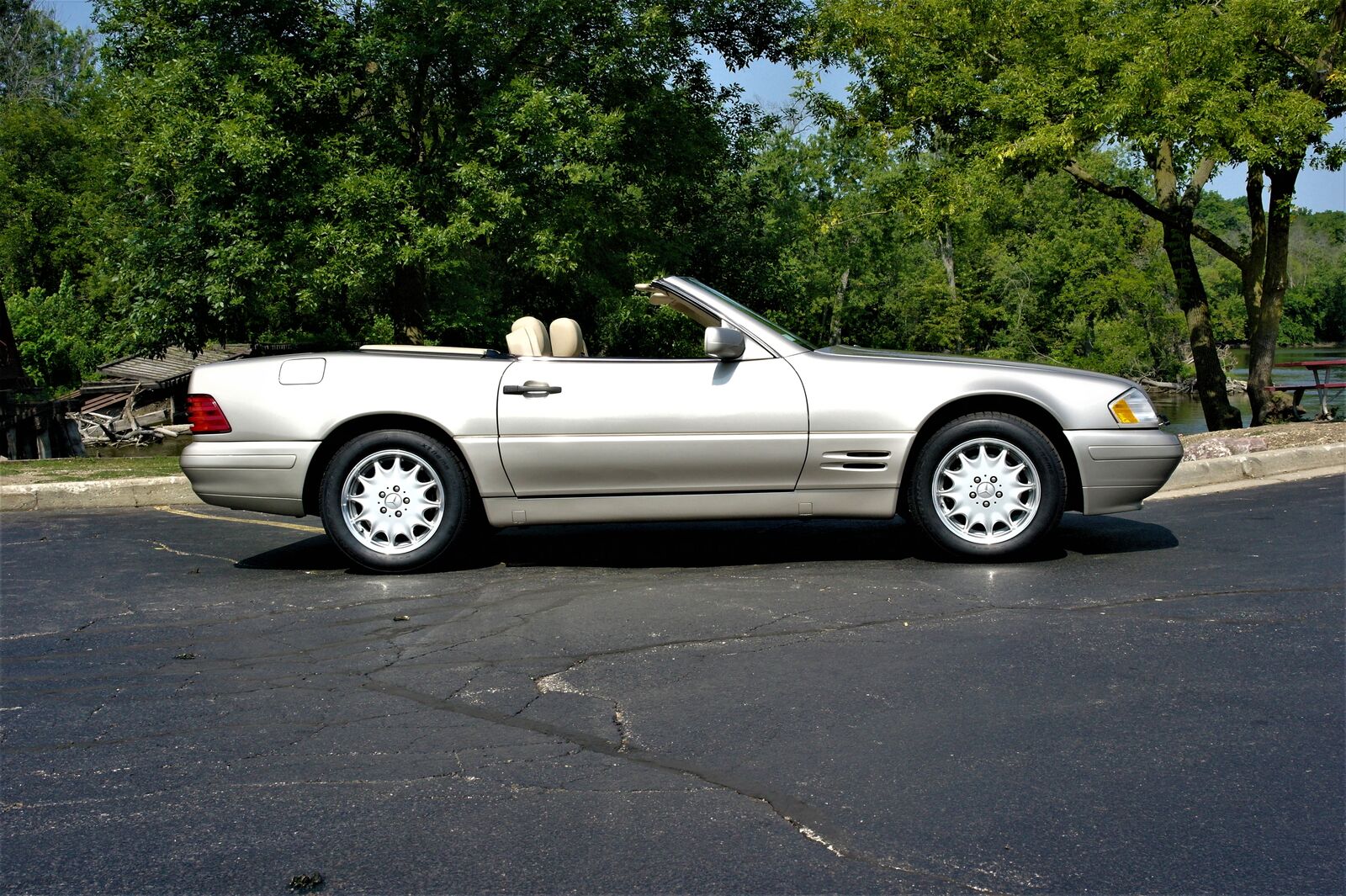 Mercedes-Benz SL-Class