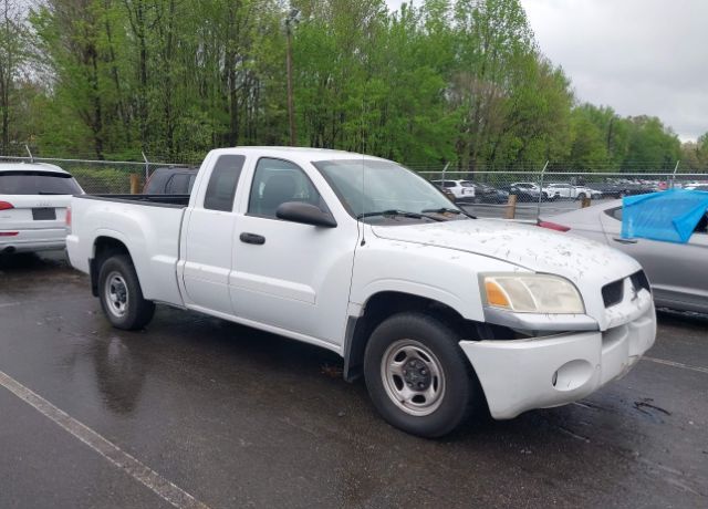 Mitsubishi Raider