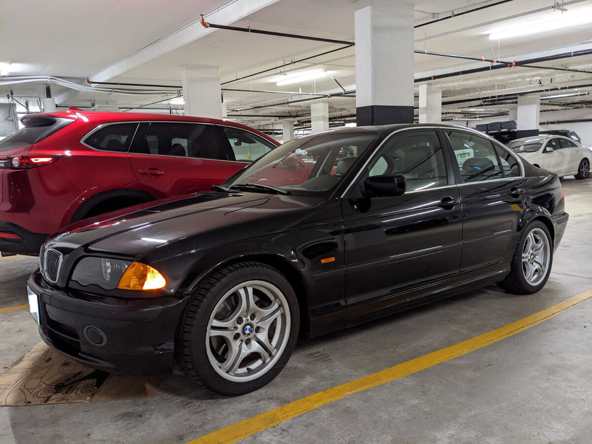 BMW 330i