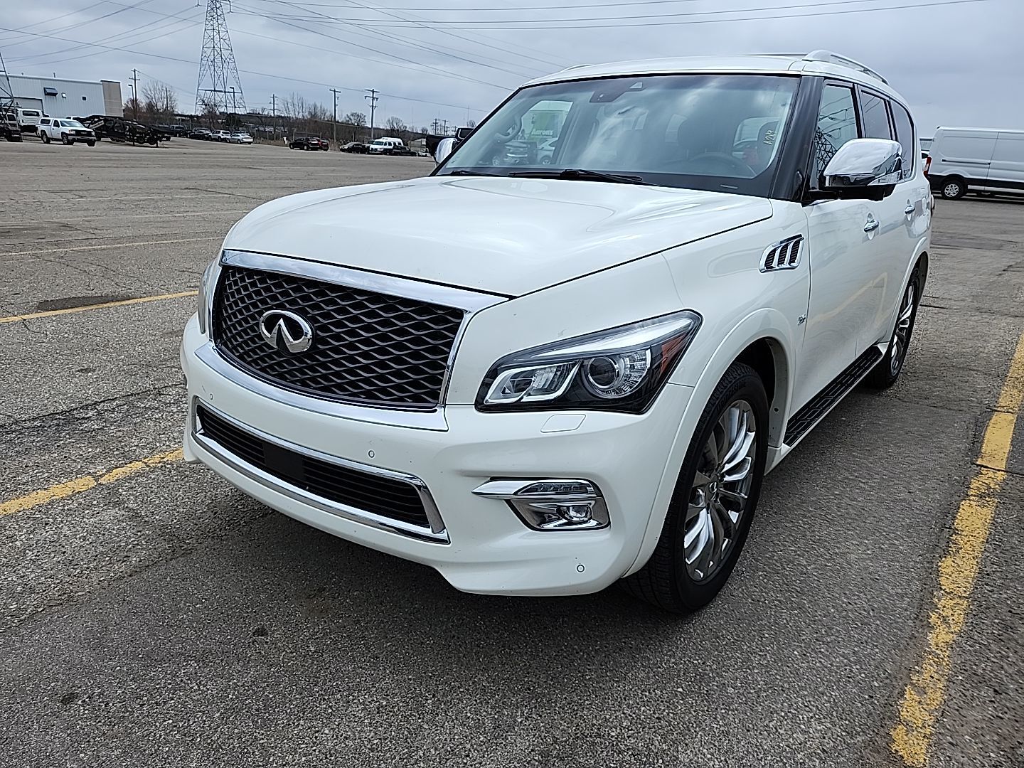 Infiniti QX80