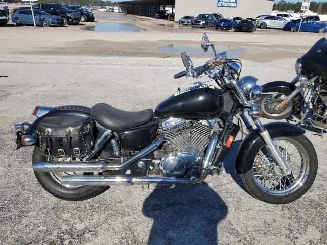 Honda VT1100C2 (SHADOW ACE)