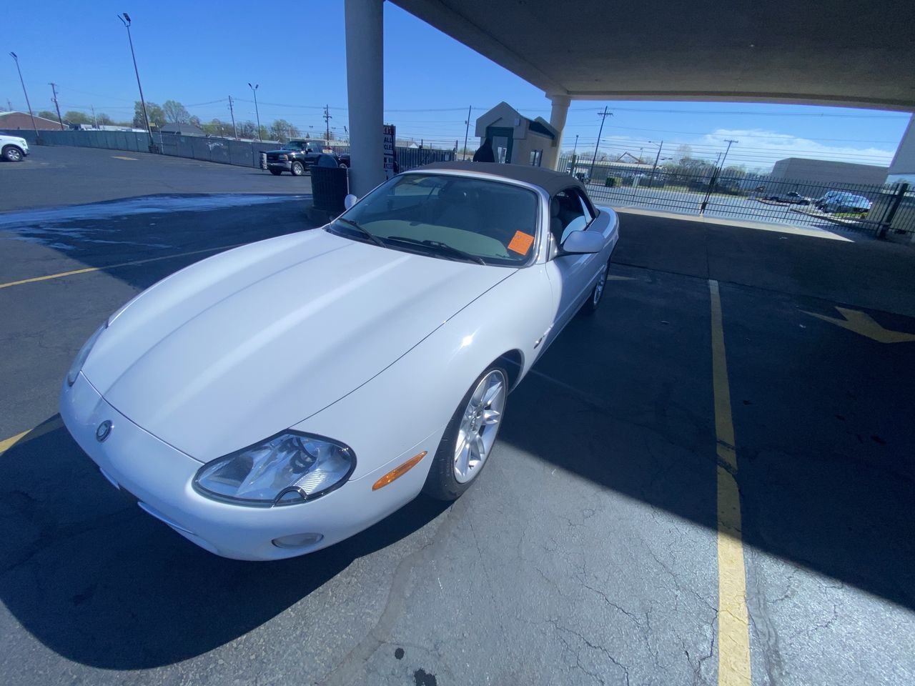 Jaguar XK8