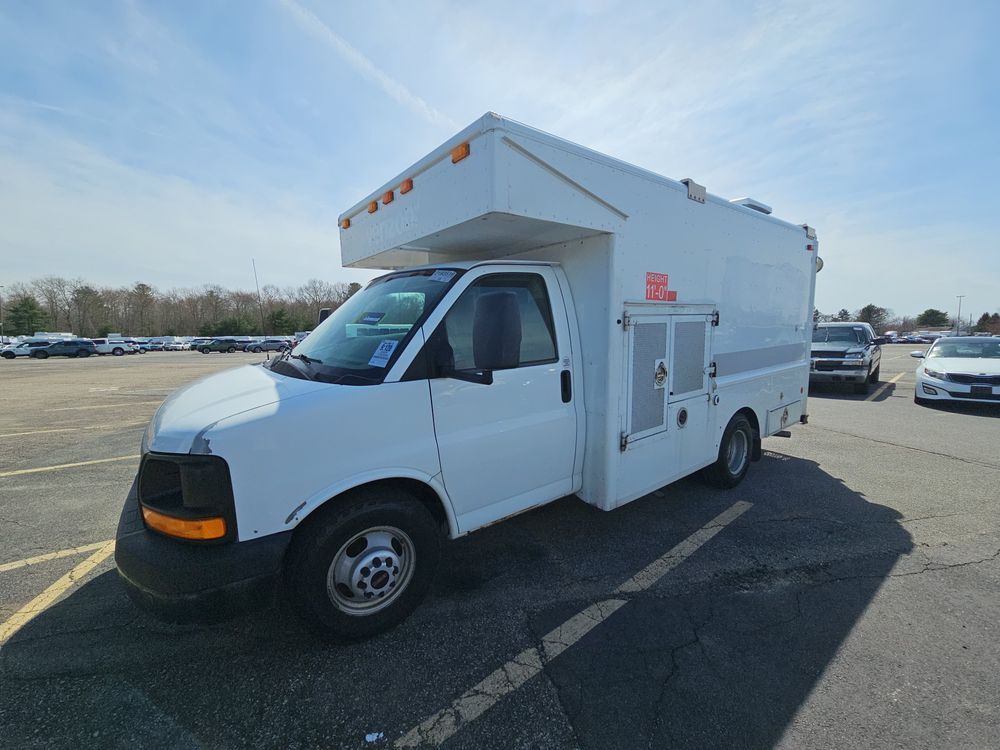 GMC Savana