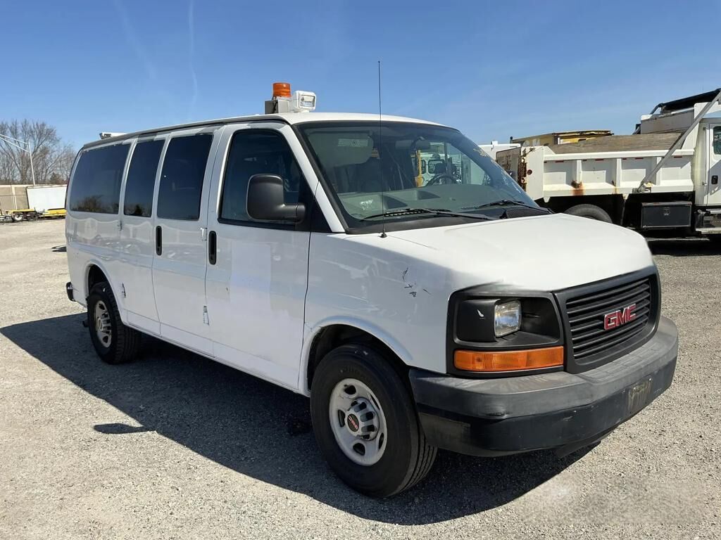 GMC Savana